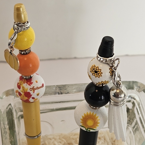 Hand Crafted Holiday Pens Beaded Set of 3 Fall Floral Sunflower Halloween Black - Picture 7 of 17